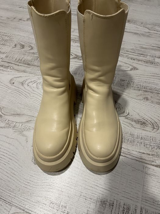 Кожени Ботуши …………………..