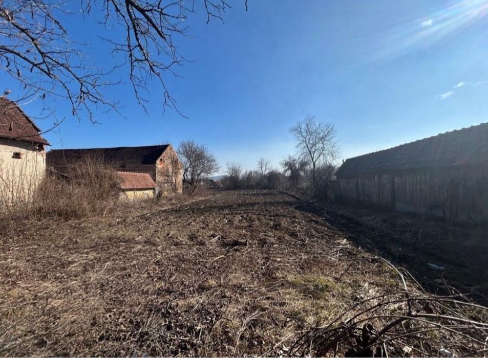 Vand teren intravilan localitatea Odvos