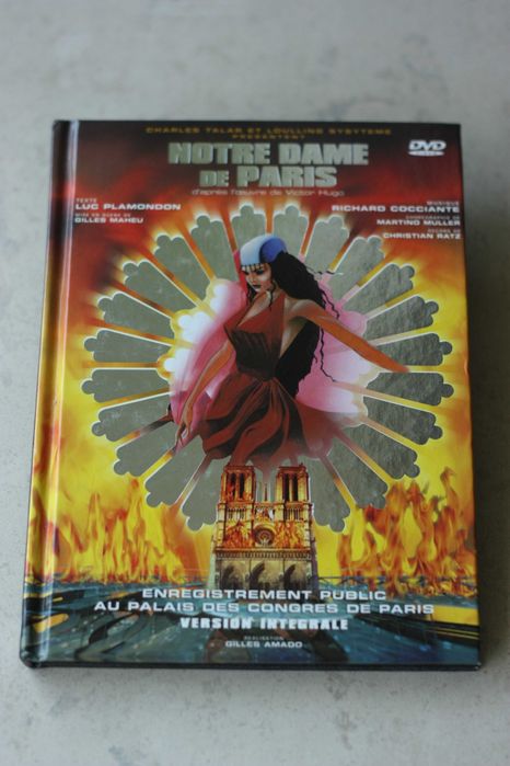 Подаръчен DVD Notre-Dame de Paris