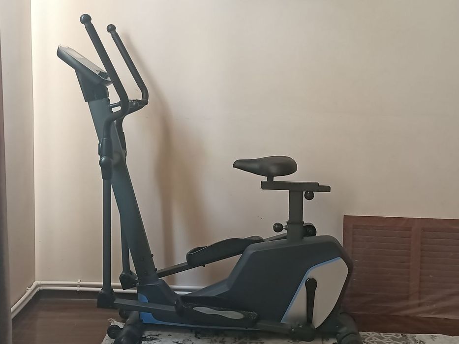 Эллиптический тренажёр