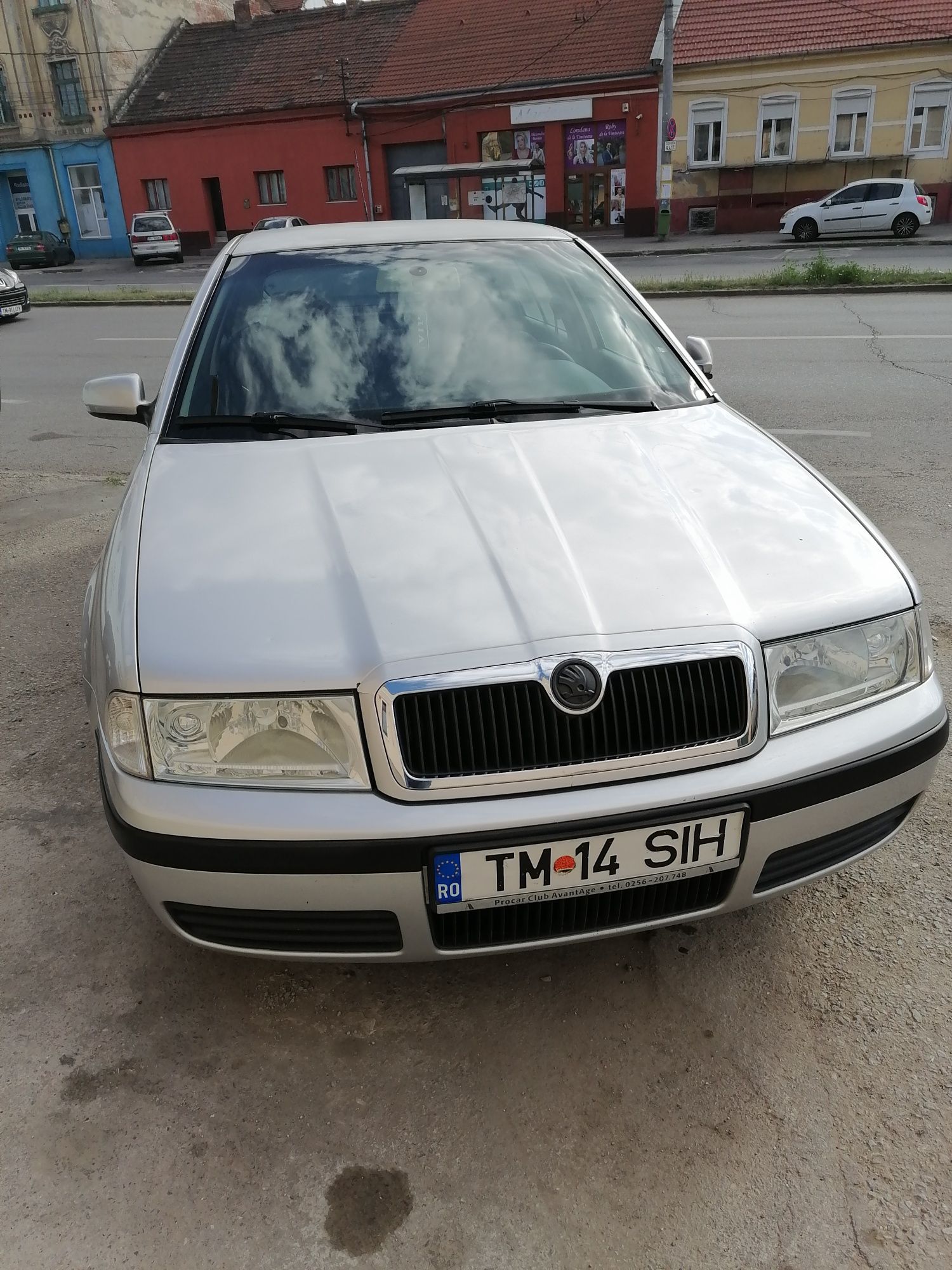 Vând Skoda Octavia 1