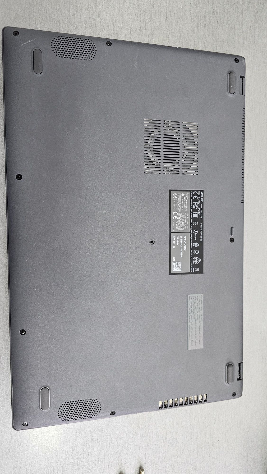 Laptop Asus VivoBook X515E i3 8GB DDR4 256GB