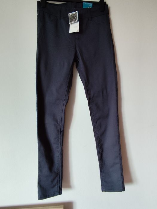 Pantaloni dama noi M