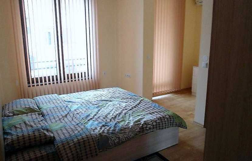 Дава се под наем Многостаен апартамент в Бургас, Център - 140 кв.м за 408 € - Снимка #5