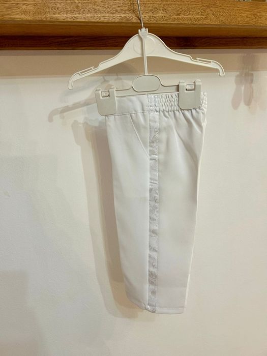 Costum elegant alb pentru băieți