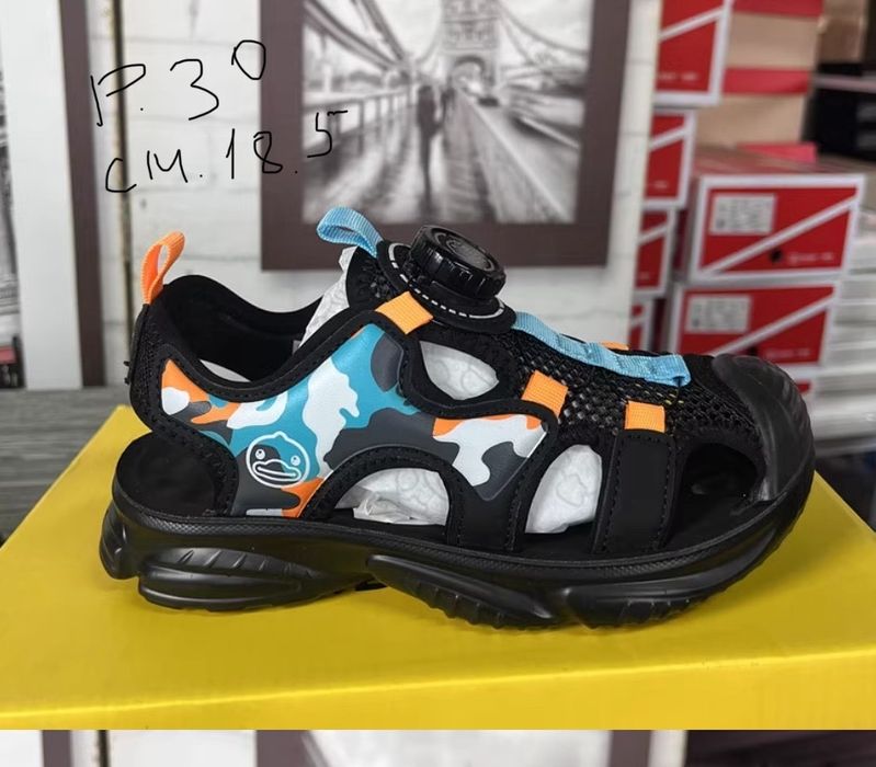 Обувь детская новая