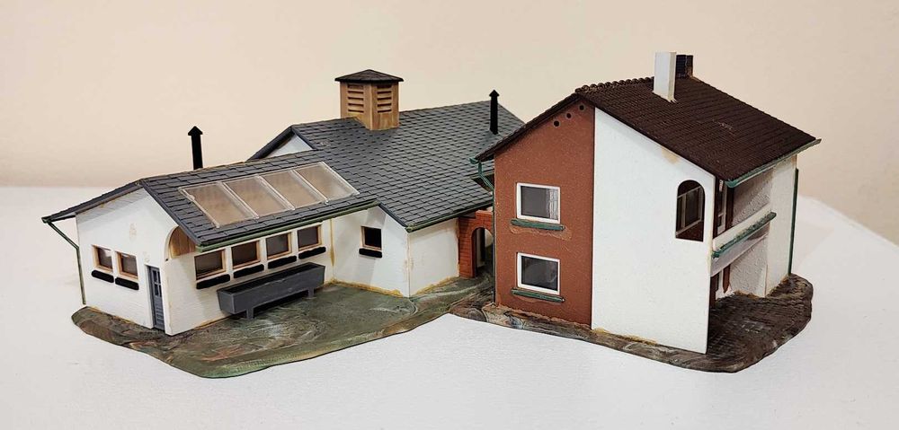 Macheta cladire ferma animale diorama H0 1:87 CFR