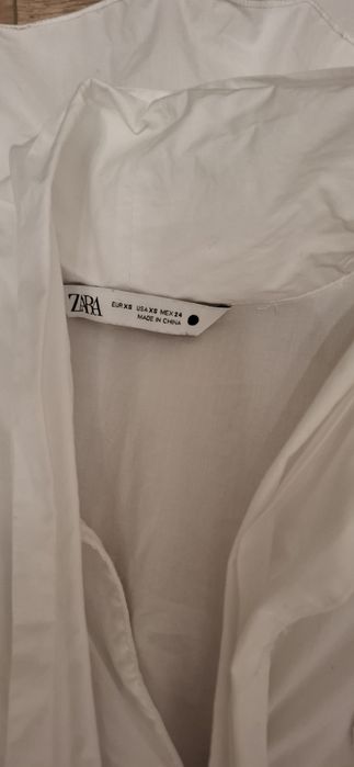 Bluza alba cu volane Zara