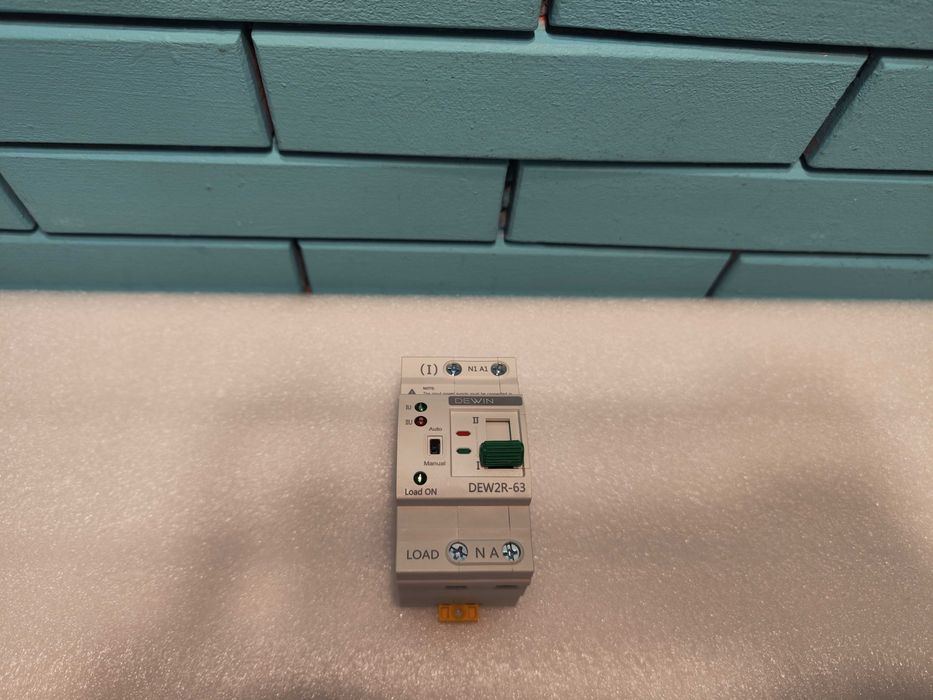 DEWIN автоматичен трансферен превключвател ATS 2P 63A 220V