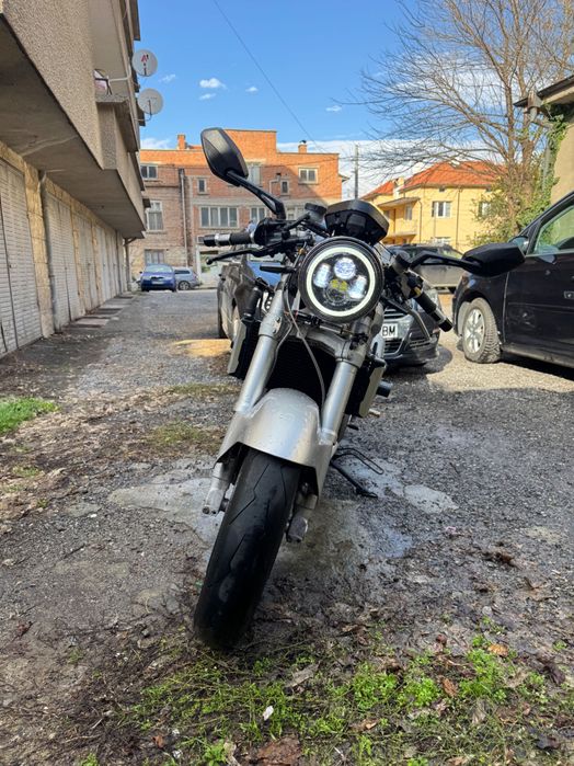 Сузуки SV1000 черен петък