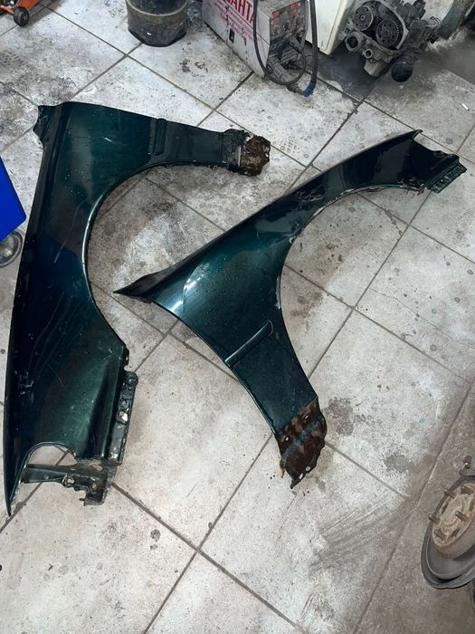 Крылья и капот от тойоты камри хv10