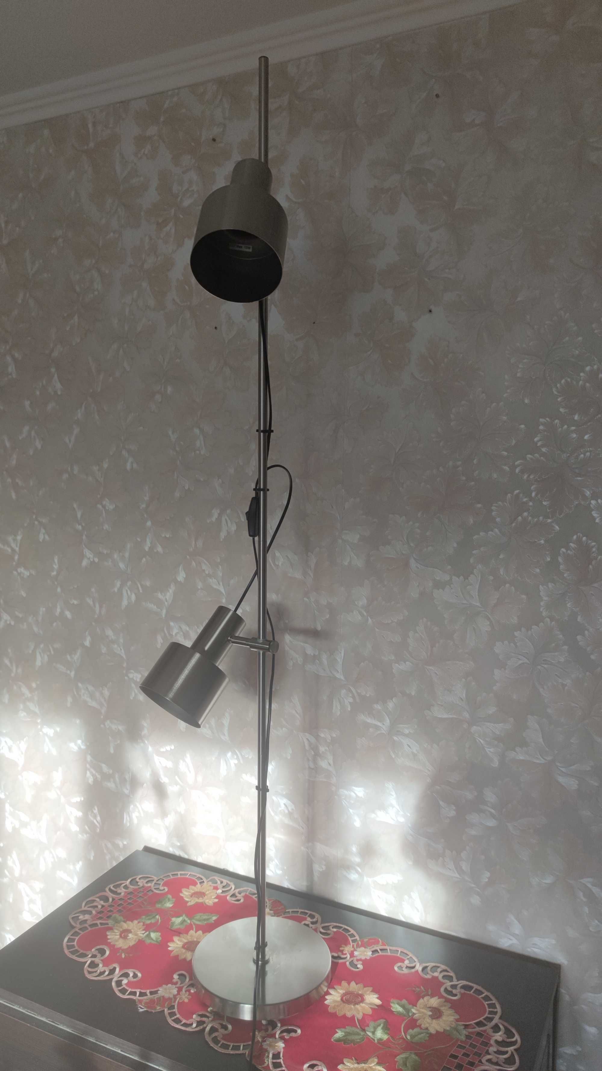 Lampa de podea, dubla, ieftina !