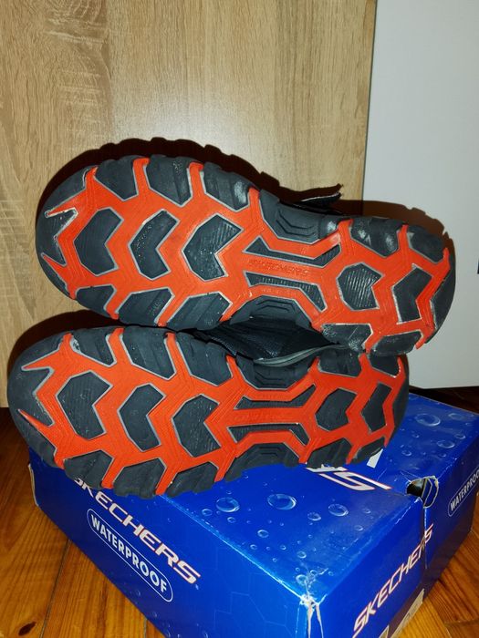 Зимни Skechers обувки