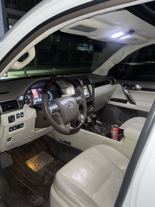 Lexus GX460 srochna sotiladi 2019