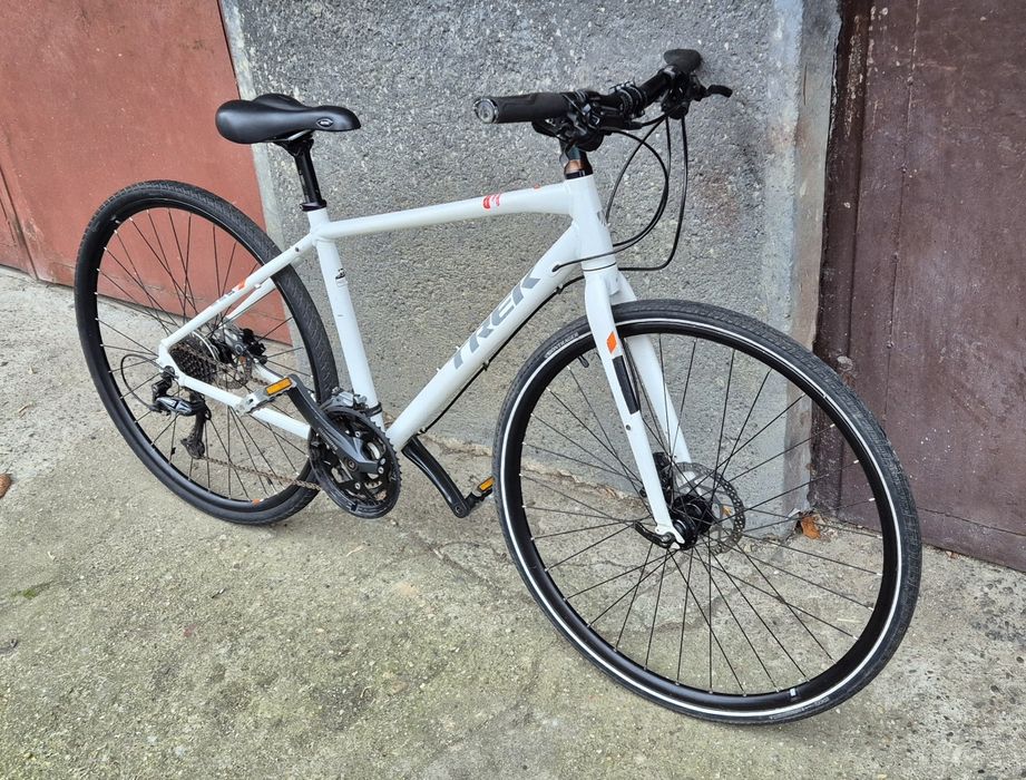 Bicicleta Trek Hybrid pe 28
