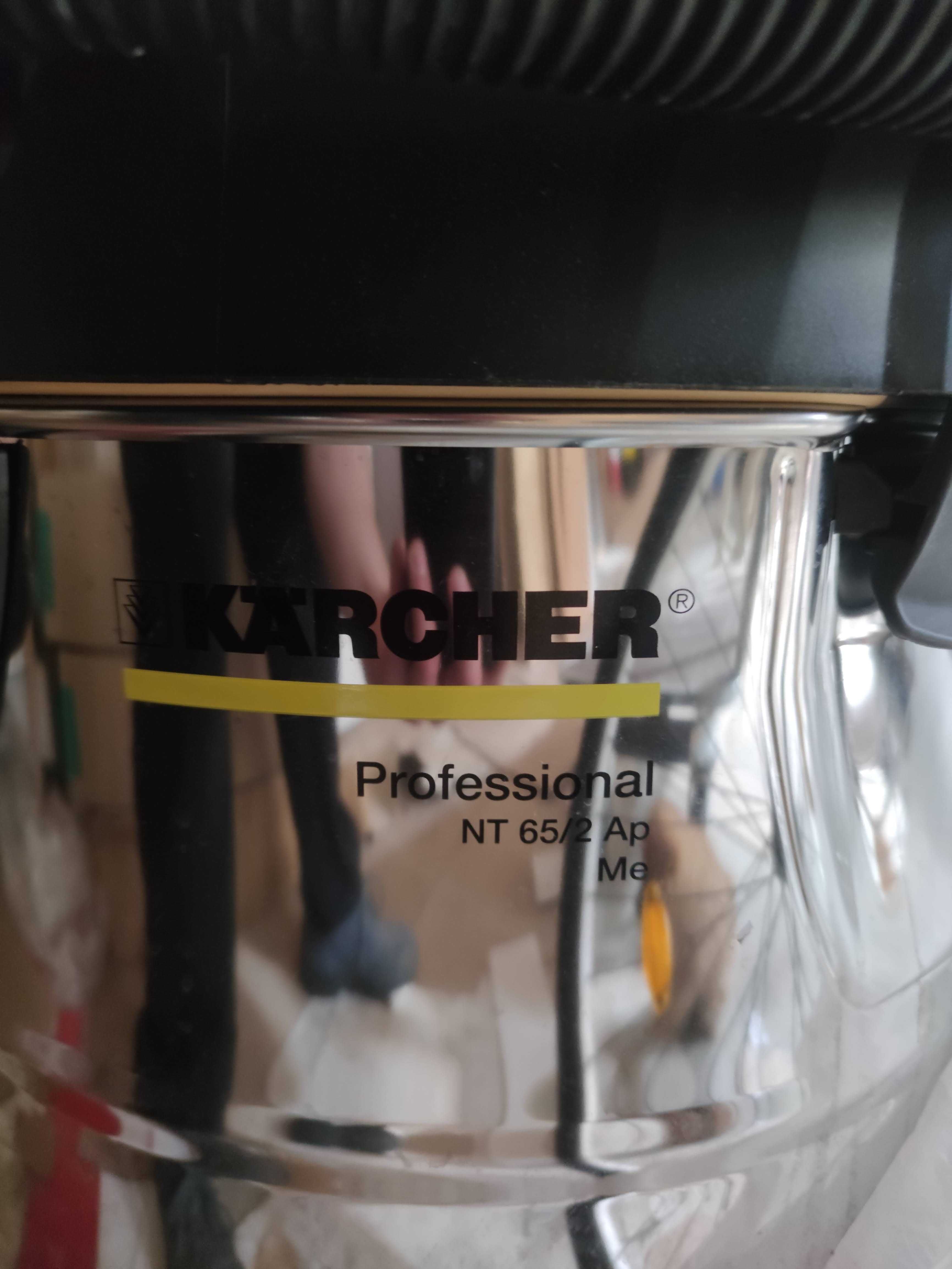 Aspirator profesional umed-uscat Karcher NT 65/2