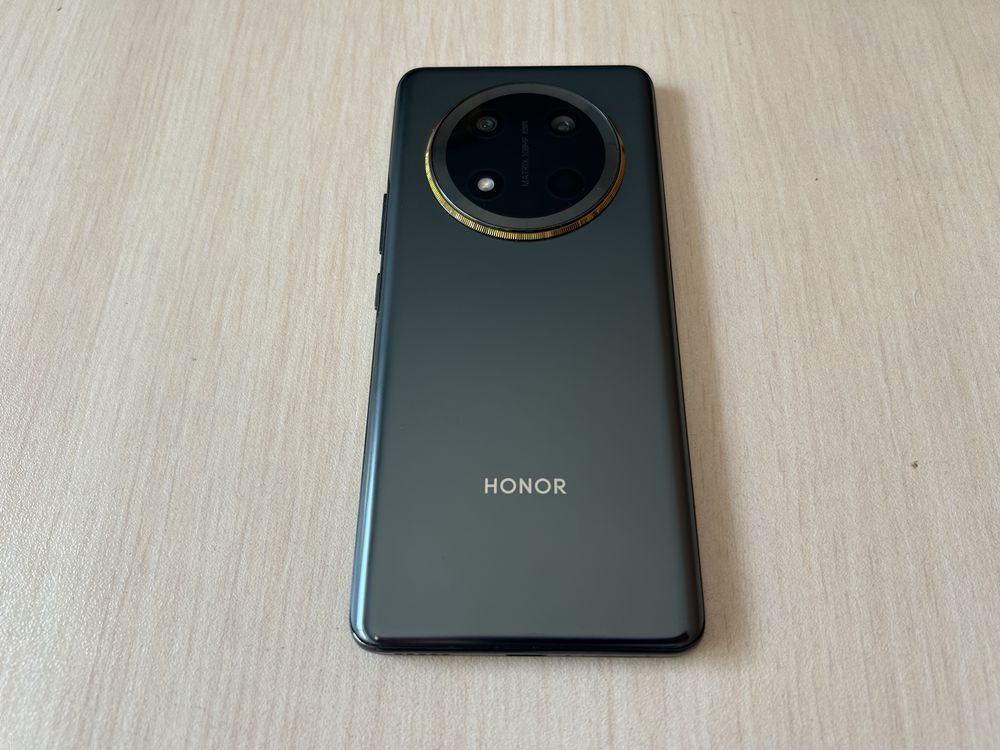 Продавам Honor Magic7 Lite 256/8+8GB