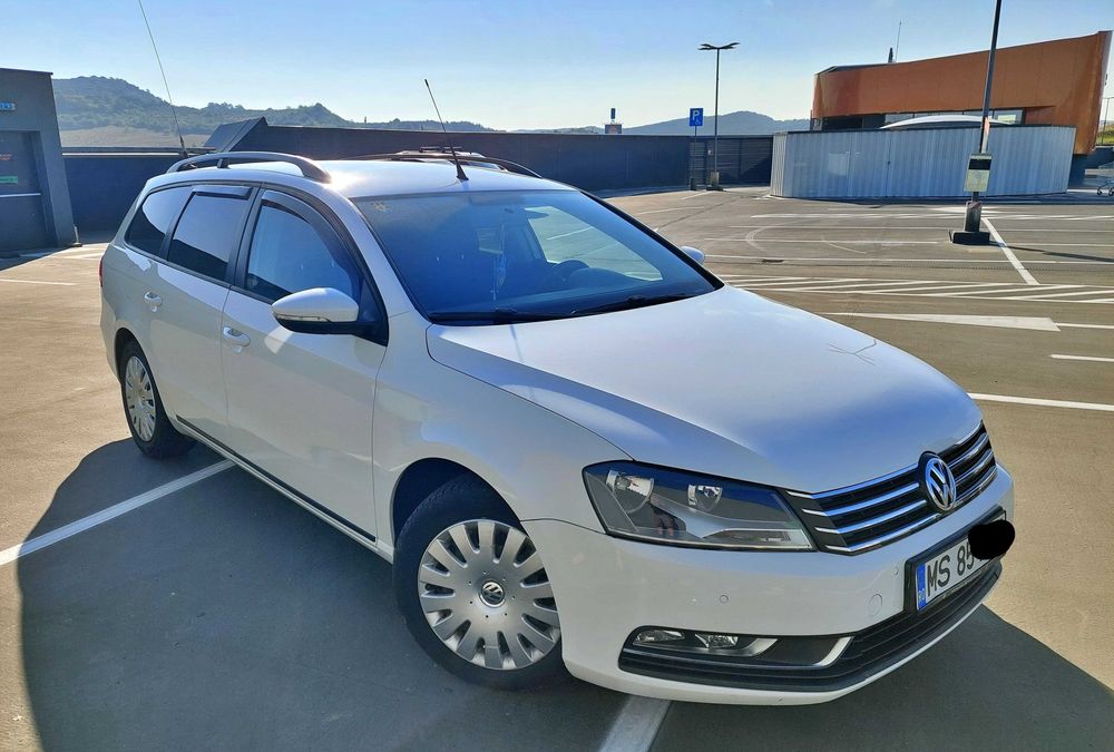 Volkswagen Passat B7 2011 1.6 TDI Bluemotion