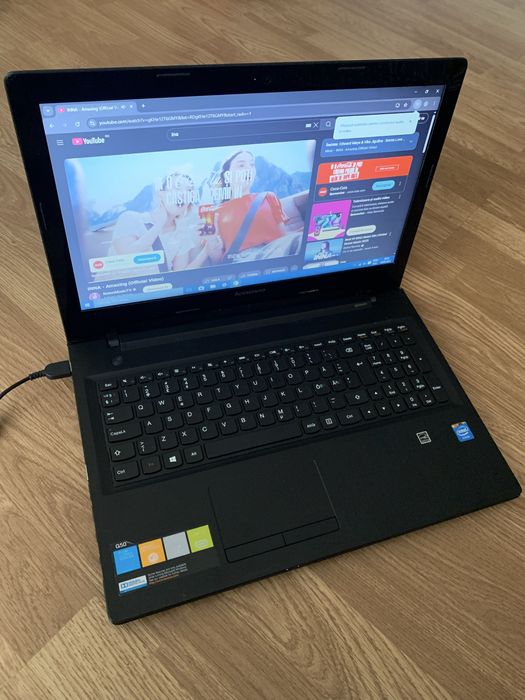 Laptop Lenovo slim display 15,6 led,600gb m,4gb ram functional cu inca