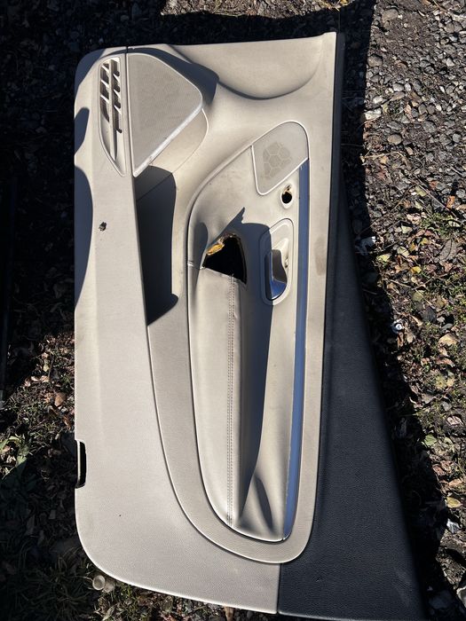 Interior piele crem Eos