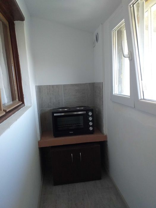 Продавам Таван-Хоби