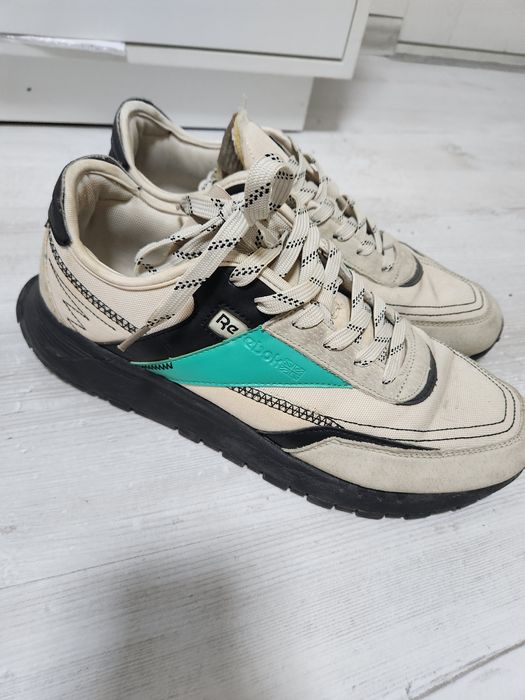 Муржские кросовки 44 размера Reebok Вьетнам