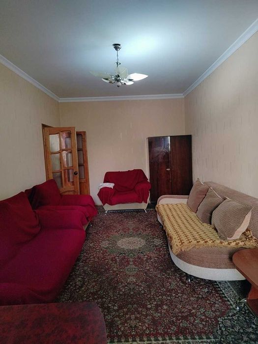 1*2х./ 3 / 4 комнат. Улучшенка 40м2. Балкон 2--6. Брацкие Могилы.