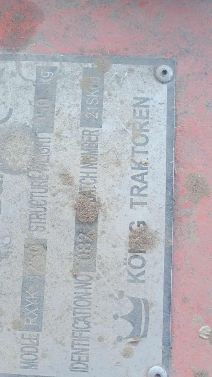 Vând presa de balotat