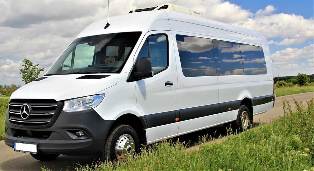 Inchiriere autocare / microbuze Transport persoane Curse ocazionale