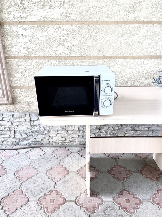 Продам микроволновую печь рабочая 100%