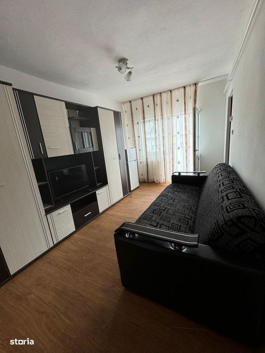 Garsoniera zona Calea Moldovei , langa armata !