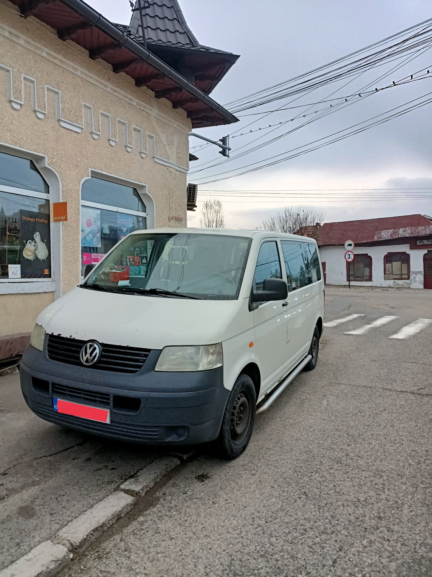 Vând Volkswagen transporter 8+1 / an 2008