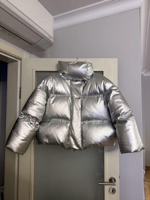 Топло зимно яке,непромокаема материя,закупено от Mitheresa,с фактура