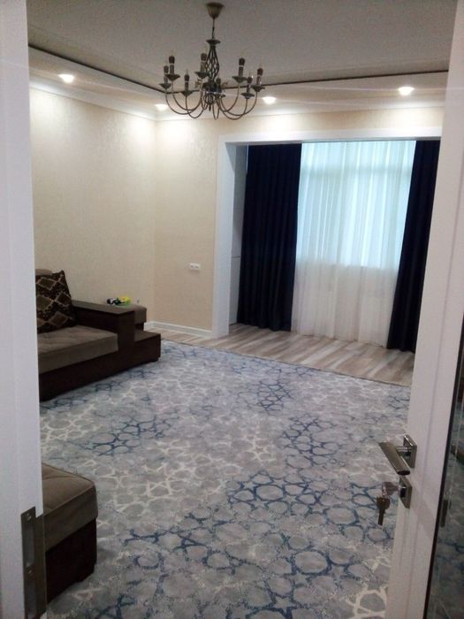 Срочно свая квартира 3/5/9  Дружба народов. Олий мажлис