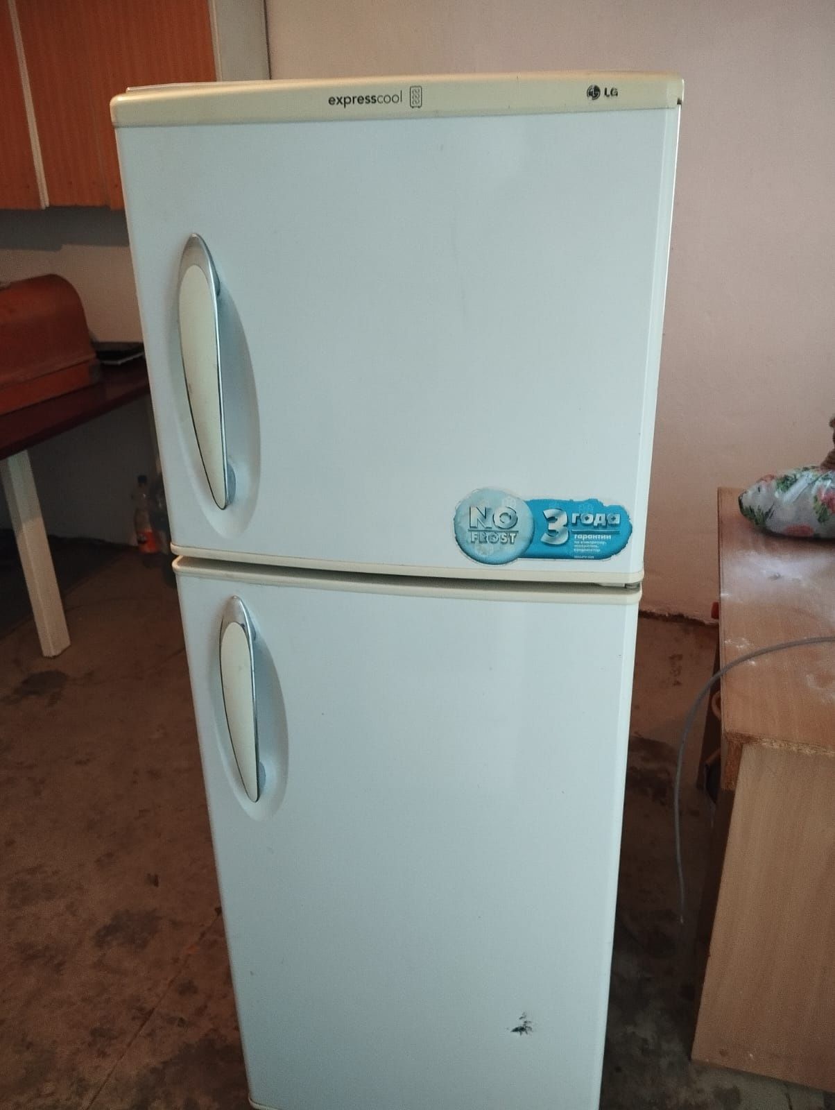 Продается холодильник