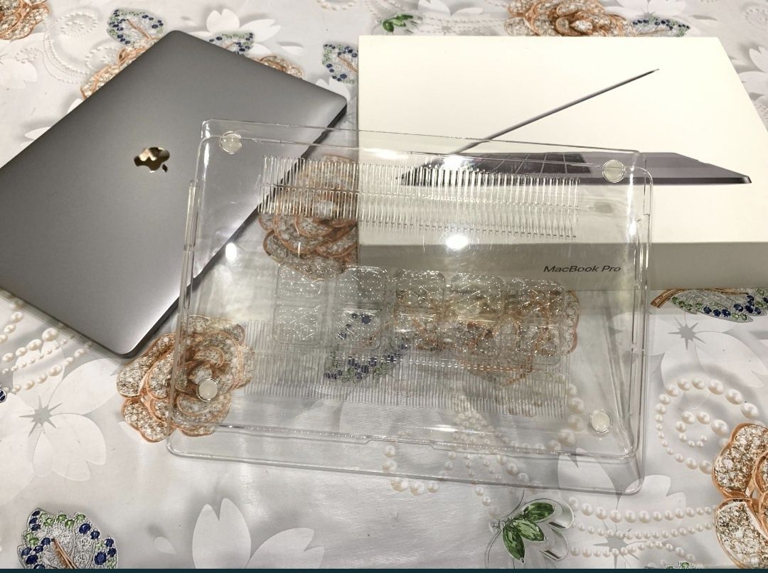 Srochna 3 kun Aksiya!!! MacBook Pro i7 ideal holatda.

?