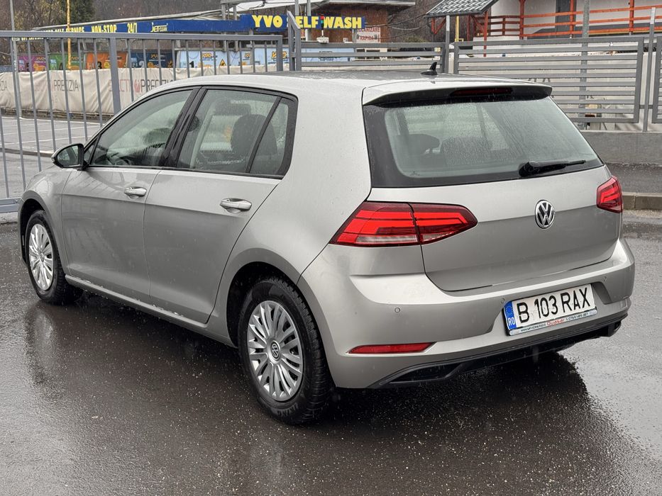 VW Golf 2019 TCE Benzina fara avarii