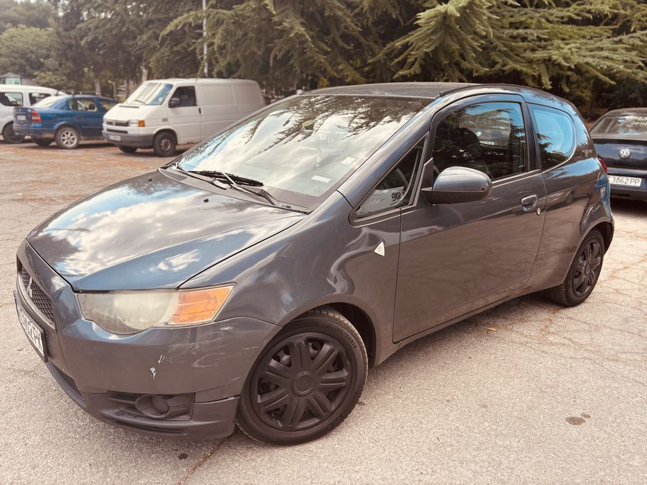 Mitsubishi Colt 1.1 2009г. С газова уредба