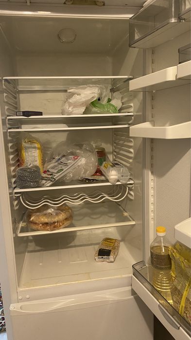 Холодильник в рабочем состояний