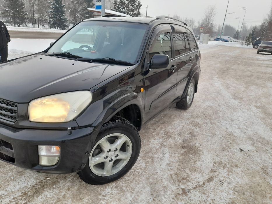 Тайота  Раф4 2001г