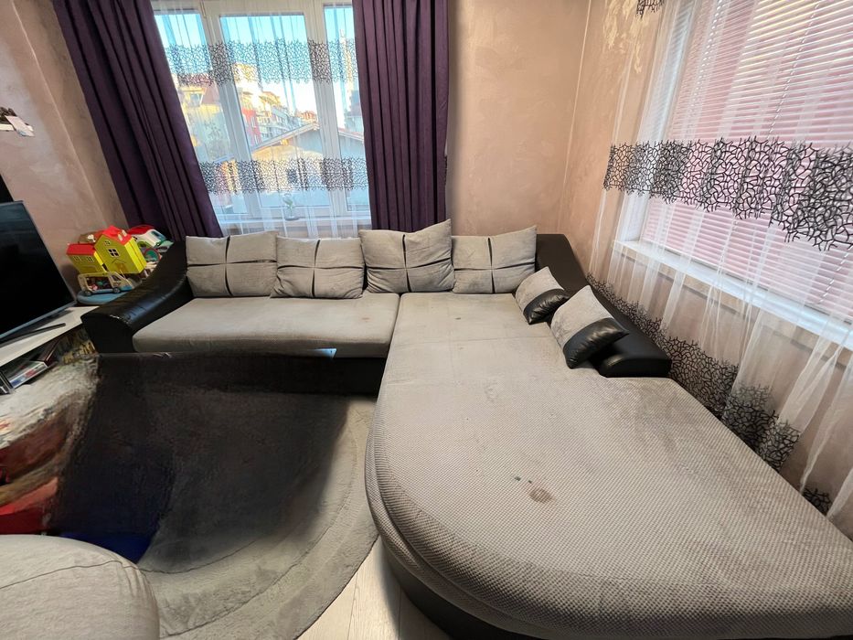 Продавам използван диван