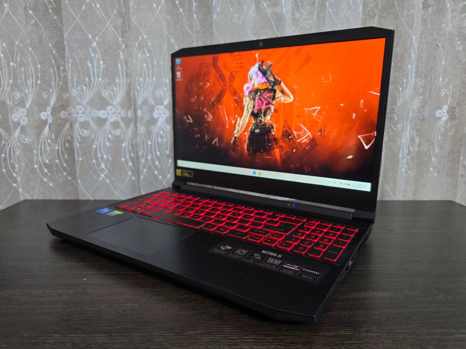 Acer Nitro 5 игровой ноутбук / идеальное состояние / RTX 3050