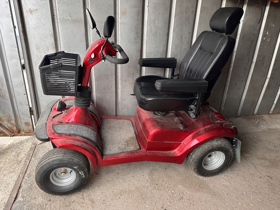 Акумолаторна инвалидна количка Wisking 4030