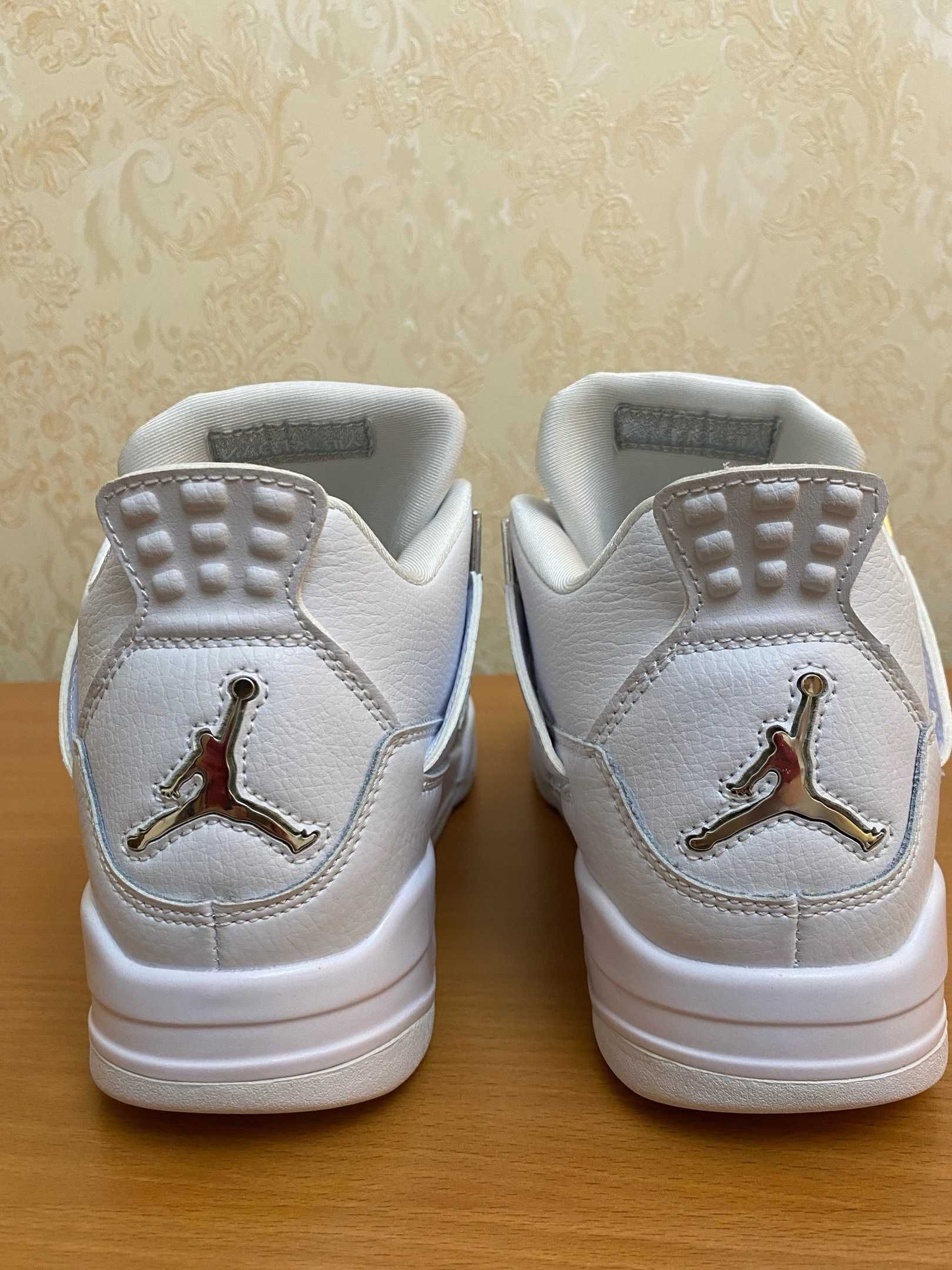 AIR Jordan 4 RETRO Pure Money