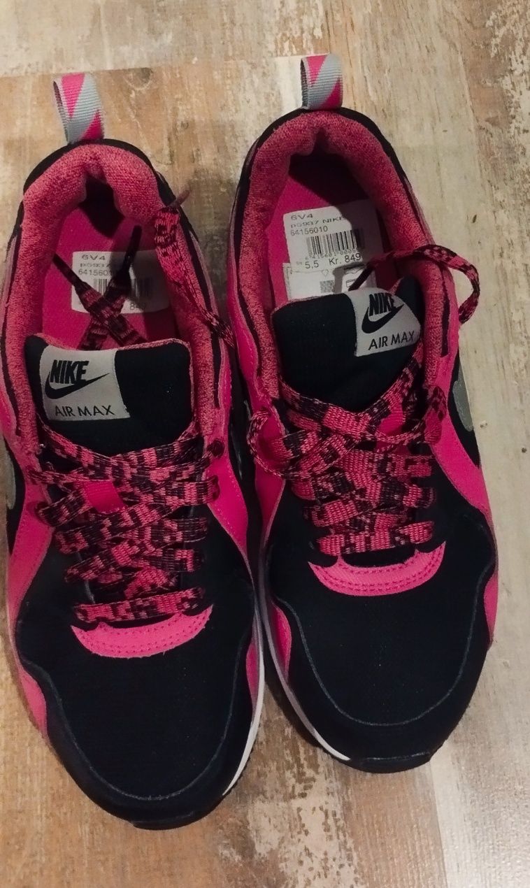 Оригинални маратонки Nike Air max trax 38"