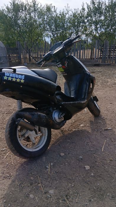 vand scuter aprilia sr 50 racing