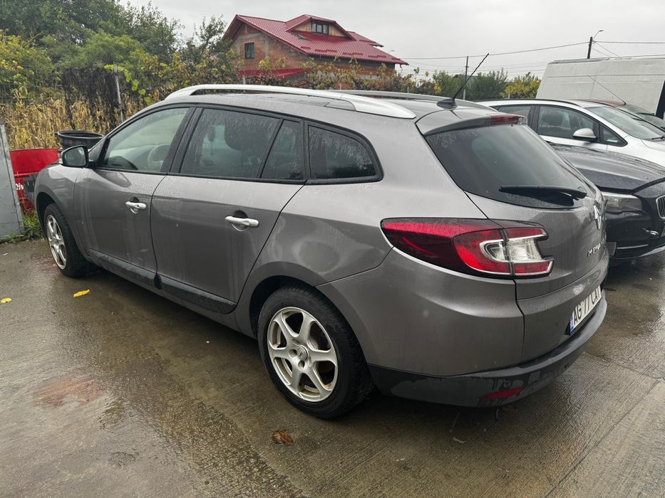 Renault megane 3, 1.4 tce, 2010, cu defect la motor