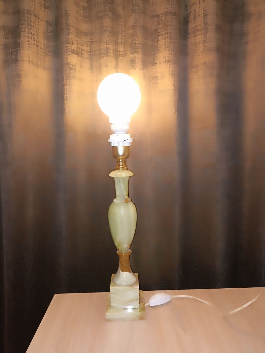 Lampa veioza onix marmura vintage