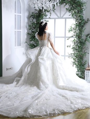 Свадебные платья продаю