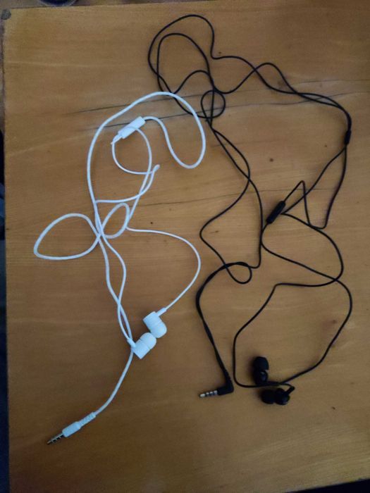 Casti telefon 2 x  Sony, LG
